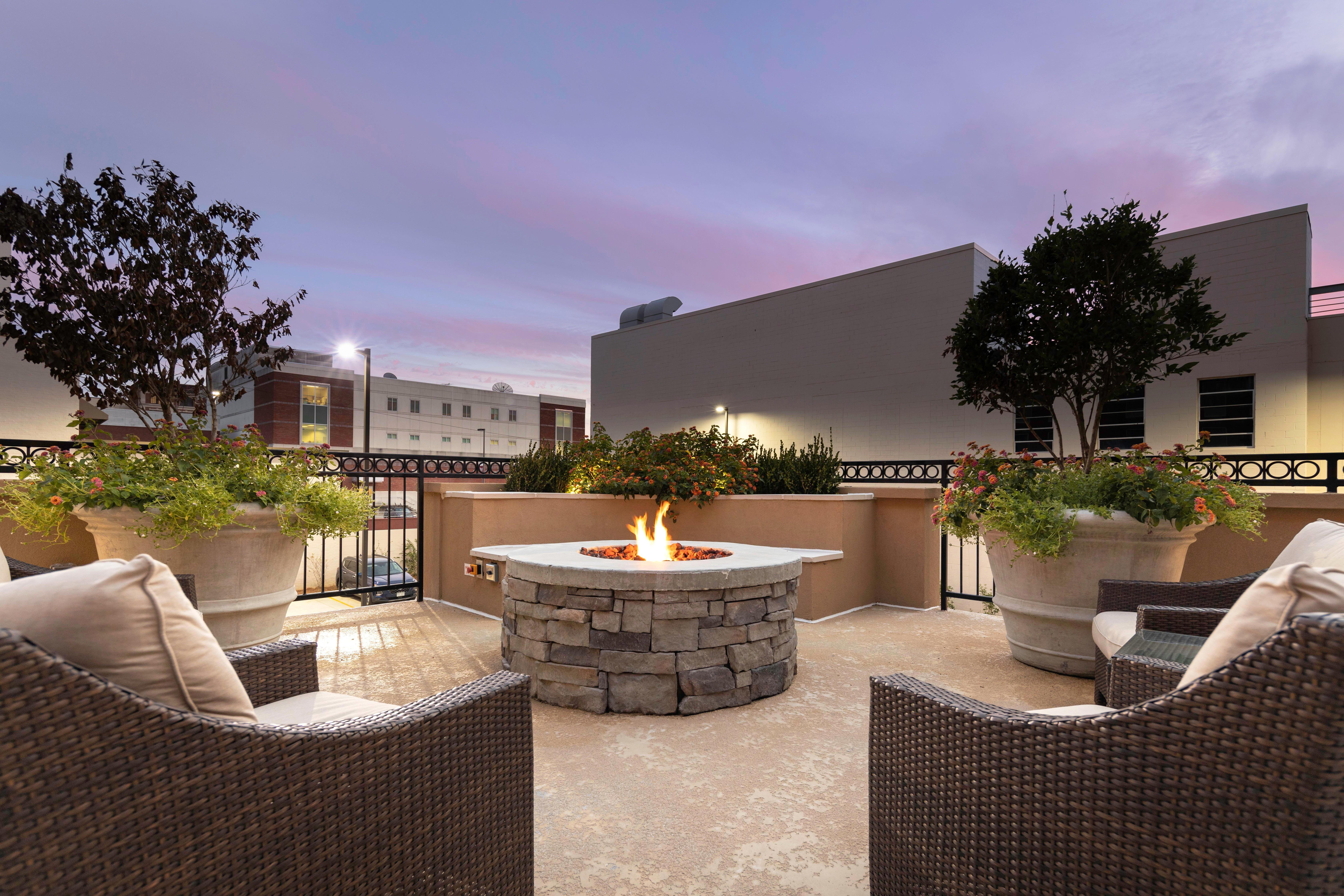 Staybridge Suites Montgomery - Downtown By Ihg Luaran gambar